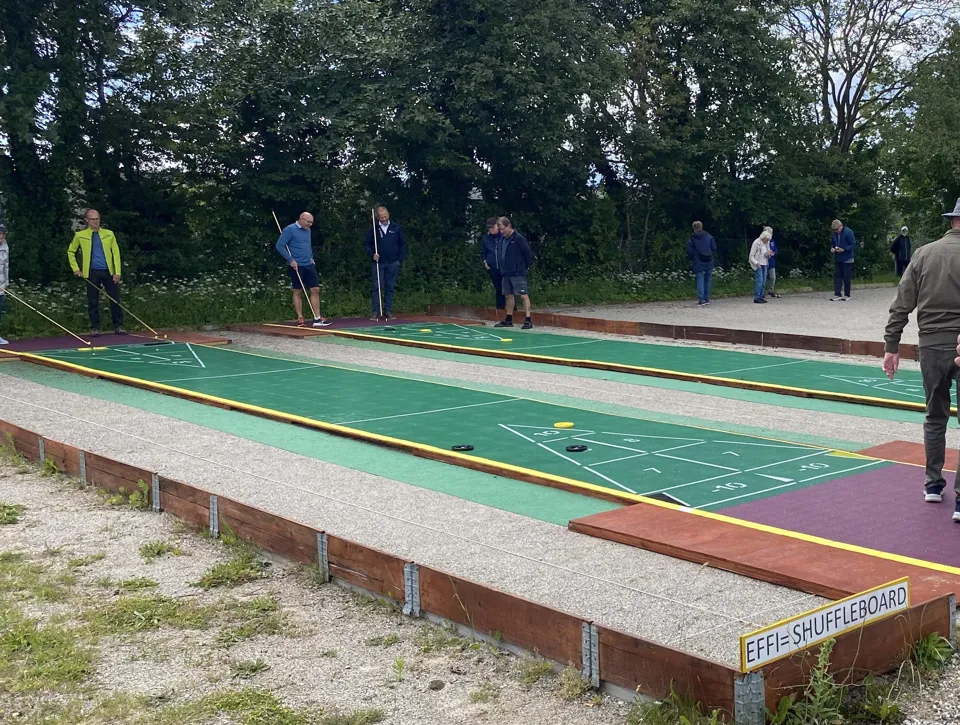 Shuffleboard2