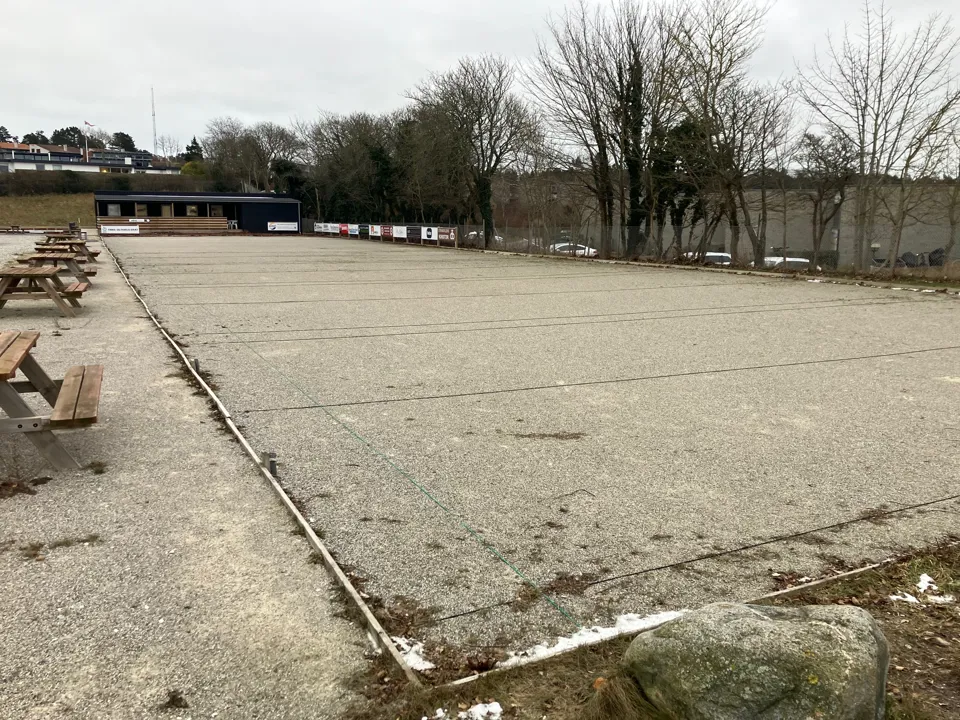 Bane Og Skur På Festpladsen